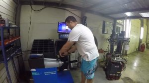 Балансировочный станок HOFMANN Geodyna 6800-2p дубль 1 / wheel balancer HOFMANN Geodyna 6800-2p