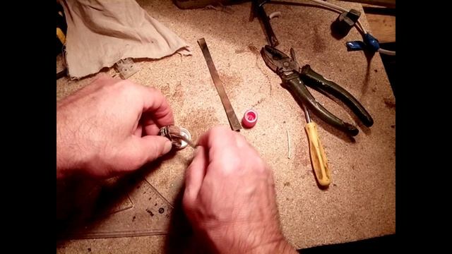 Ремонт гитары как отремонтировать колки.