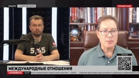 Полковник СВР призвал закрыть «Ельцин-центр»