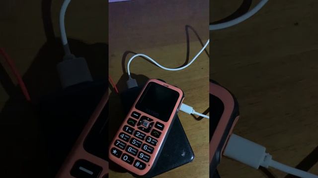 ГУЧНЕ FM радіо З СТАРОГО ТЕЛЕФОНА ТА КОЛОНКИ!!!(4K) смотреть онлайн