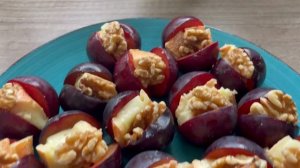 Вкуснейшие Сливы в духовке с сыром и орехами! Съедят за 5 минут .