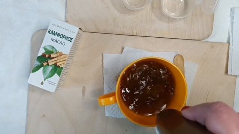 Согревающая мазь на инфузе корицы и гвоздики. #натуральнаякосметика