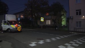 В преддверии 1 сентября в Туапсе наносят дорожную разметку