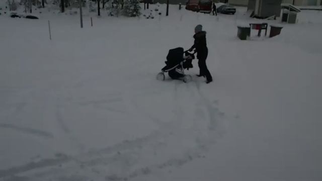 Bumbleride Indie 3 lumessa / in the snow смотреть онлайн