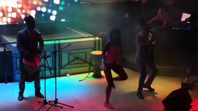 Отдых с друзьями... смотреть онлайн