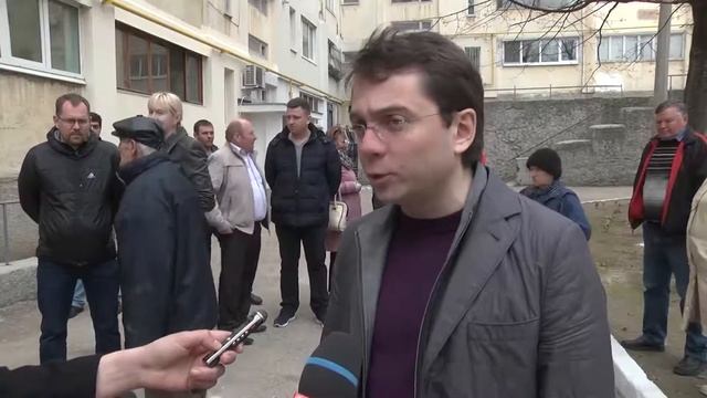 В доме № 16 по улице Вакуленчука заменили шесть лифтов смотреть онлайн