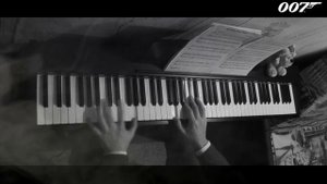 James Bond - Theme  Piano cover