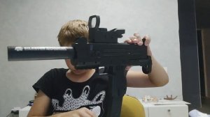 Обзор на  игрушечный пистолет Uzi с мягкими патронами