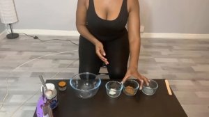 DIY BRIGHTENING VAJACIAL SCRUB
