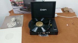 Виниловый проигрыватель ion Vinyl Transport