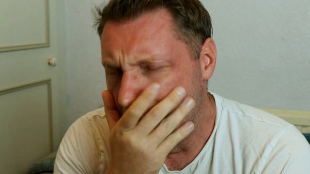 Пьяница хотел застрелить волчонка, но через мгновение произошло невероятное! смотреть онлайн