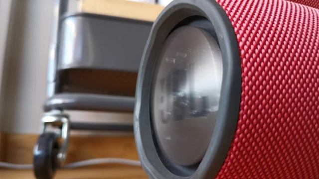 Most extreme jbl bass test смотреть онлайн