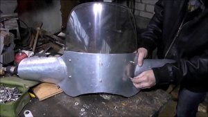 Самодельный ветровой щиток на мотоцикл. Перезалив с дополнением.