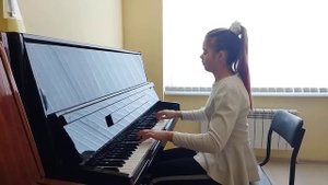 Дегтярева Валерия 12 л. И.С Бах "Куранта" из французской сюиты до минор.