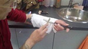 Ролик 97. Вартан Болотов, секреты заточки и правки опасной бритвы