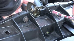 Ford Fiesta Mk6  Faulty Bonnet Latch Fix