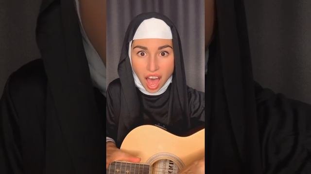 Демоническая песня😈 Исполняет монашка👧🏻