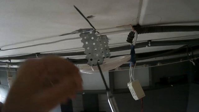 Установка освещения в натяжной потолок смотреть онлайн