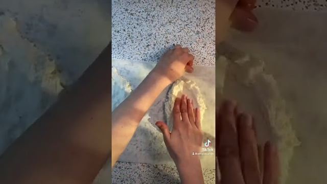 Домашние хачапури по-аджарски с творогом и сыром.Простой рецепт. Очень вкусные хачапури с яйцом!