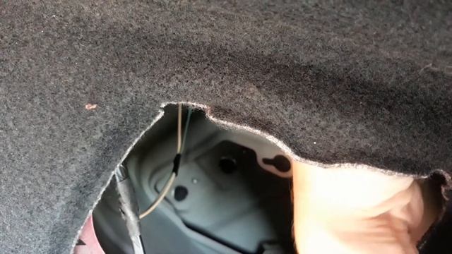 Renault Megane III заміна лампочки стоп-сигналу... смотреть онлайн