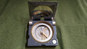 Компас горно-геологический КГГ-1