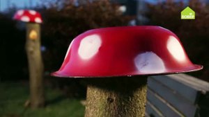 Как сделать декоративные мухоморы для сада из старых тазов / Украшаем участок подручными средствами