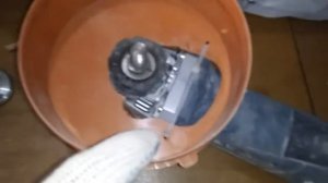 как можно чистить бетонные, кирпичные стены от краски.