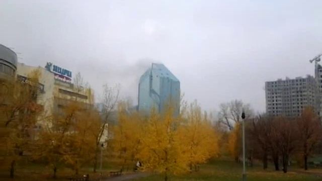 Москва. Пожар в Высотке. Юго-Западная. 15.10.2014г. смотреть онлайн