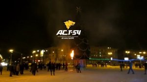 Горит елка на ГПНТБ