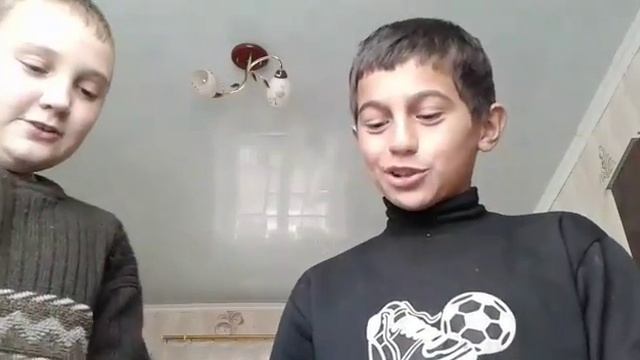 DIY-как сделать попрыгунчик с теннисного мячика и резинок смотреть онлайн