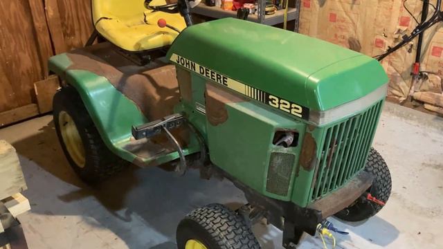 John Deere 322: Barn Find or Turd Bucket? смотреть онлайн