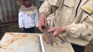 делаем задвижку для летка