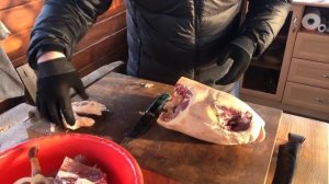 Обзор ножа Барс из тигельного булата.Разделка гуся.Кузница Династия