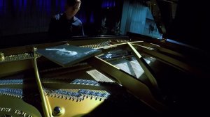 Филип Гласс. Этюд № 5. Исполняет Víkingur Ólafsson (фортепиано).