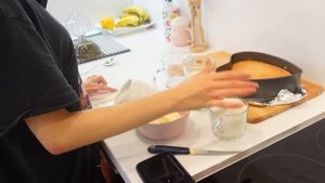 Испекла ЖИДКИЙ ТОРТ... НОЧЬЮ?