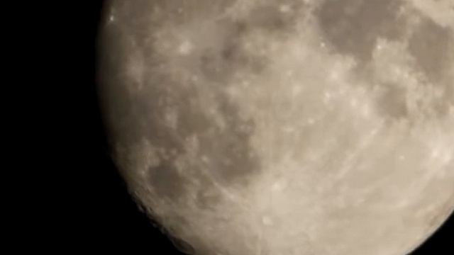 Странные светящиеся обьекты на луне смотреть онлайн