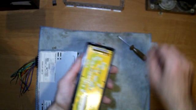 Ремонт автомагнитолы HS-MP 6100 смотреть онлайн