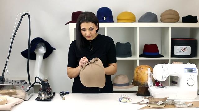 Шляпка клош с цветком из фетра. Мастер класс. DIY смотреть онлайн
