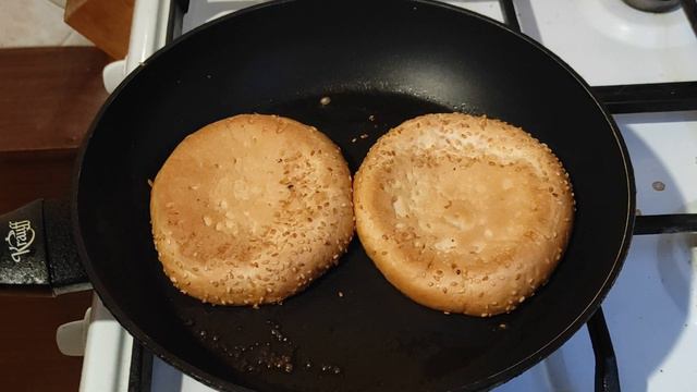 Рецепт бургеров в домашних условиях  СЕКРЕТ Биг Мак соуса смотреть онлайн