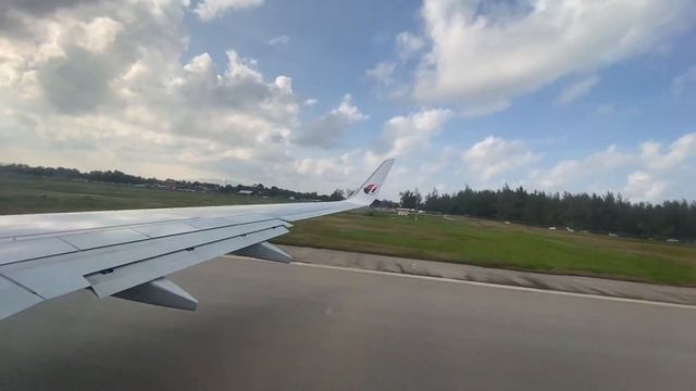 HEAVY TURBULENCE & MALAYSIAN HOSPITALITY!! MH1335 Kuala Terengganu to Kuala Lumpur [Trip Report] смотреть онлайн