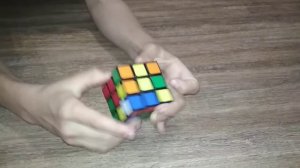 Сборка кубика Рубика 3x3(два слоя и жёлтая сторона)