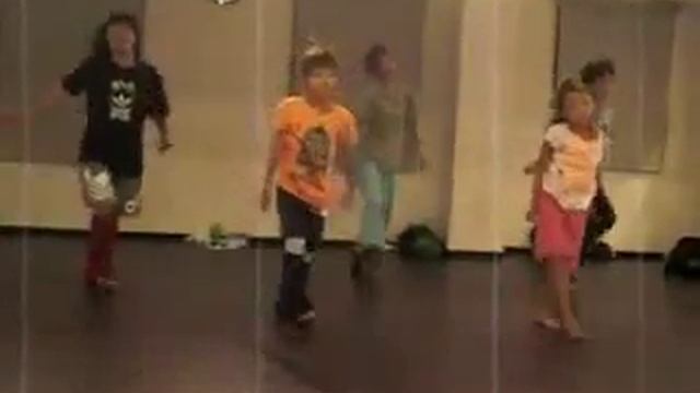 Дети очень круто танцуют!!! смотреть онлайн