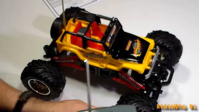 New Bright Jeep Rock Crawler Unboxing смотреть онлайн