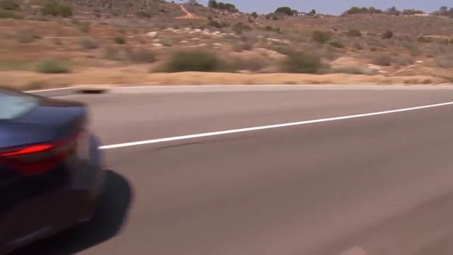 2018 Hyundai Azera vs 2018 Toyota Avalon смотреть онлайн