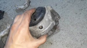Замена подушек двигателя Ауди А4 2009 2.0 TDI