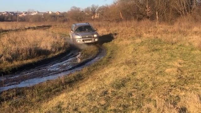 В грязи , болоте и в воде Hyundai Santa Fe / Хендай Санта Фе 2.4бензин 2001 OffRoad мкпп смотреть онлайн