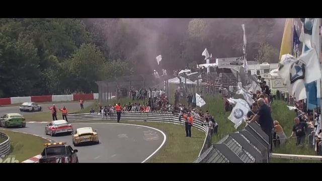 DT Test Drive — Lamborghini Aventador SVJ Roadster смотреть онлайн