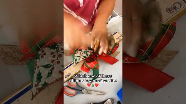 How to make a Christmas bow with multiple ribbons ? DIY Christmas Bow Making Tutorial ?