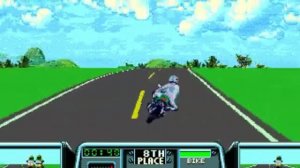 Играю в гонки на мотоциклах