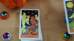 The Halloween Tarot #tarotcards #oraculo #witch #witch #greenwichct